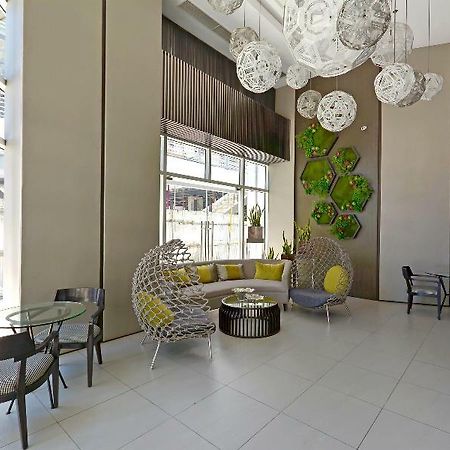 Currency Serviced Suites Pasig City Eksteriør billede