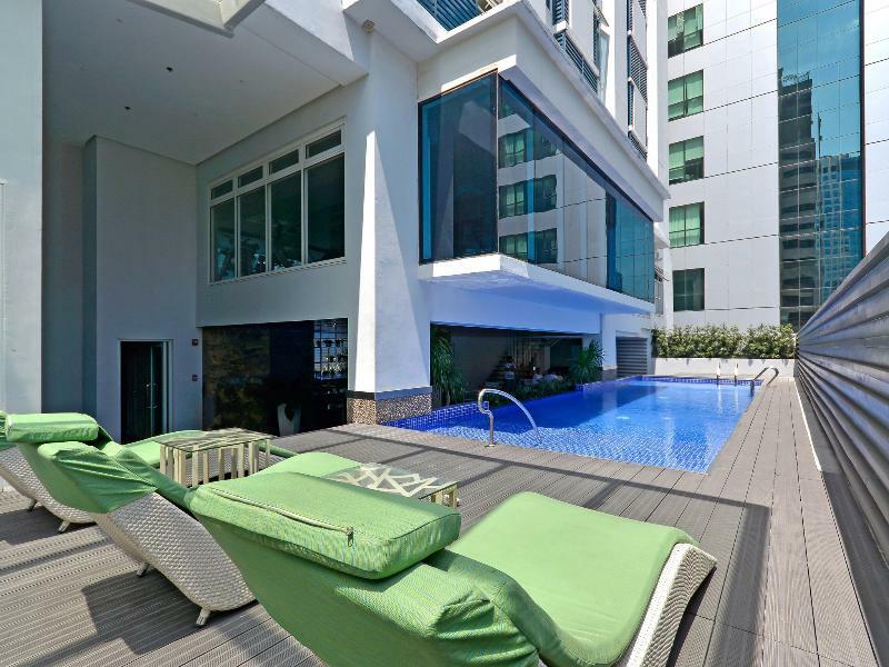 Currency Serviced Suites Pasig City Eksteriør billede
