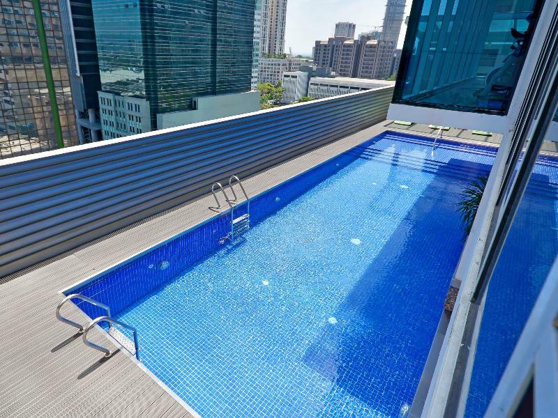 Currency Serviced Suites Pasig City Eksteriør billede