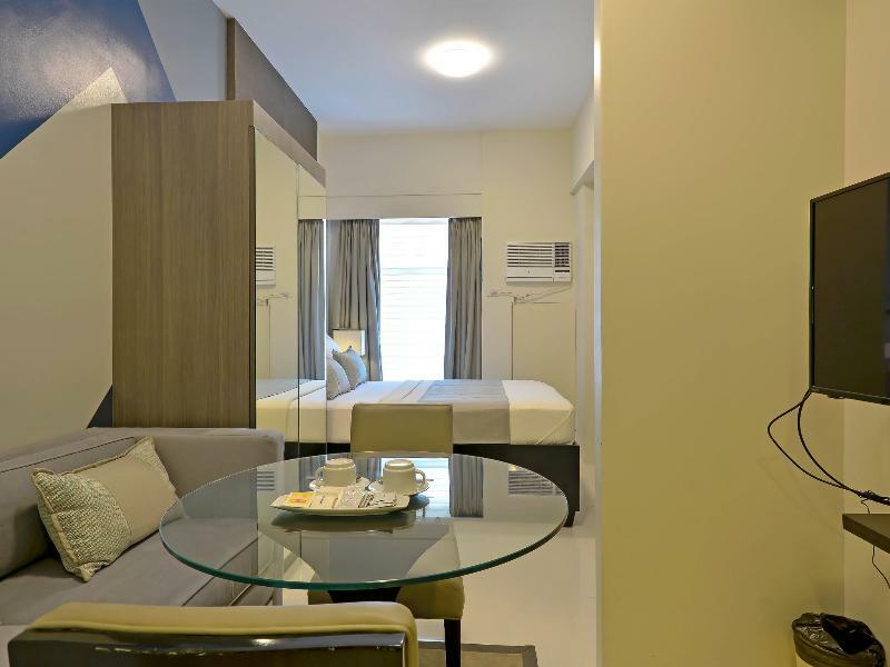 Currency Serviced Suites Pasig City Eksteriør billede