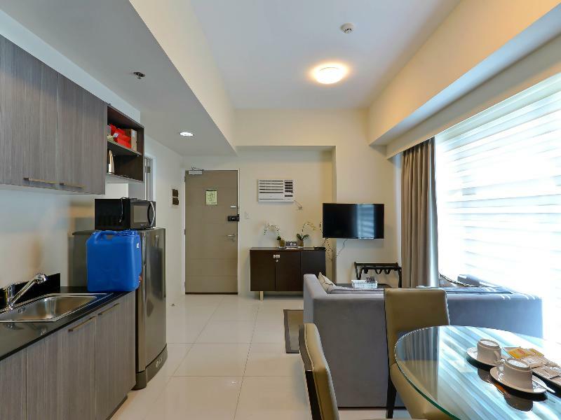 Currency Serviced Suites Pasig City Eksteriør billede