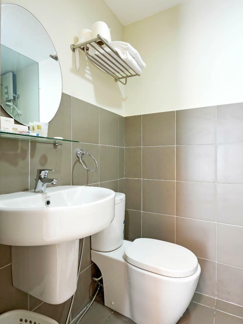 Currency Serviced Suites Pasig City Eksteriør billede