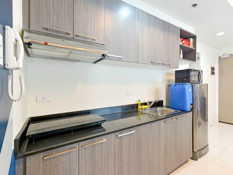 Currency Serviced Suites Pasig City Eksteriør billede